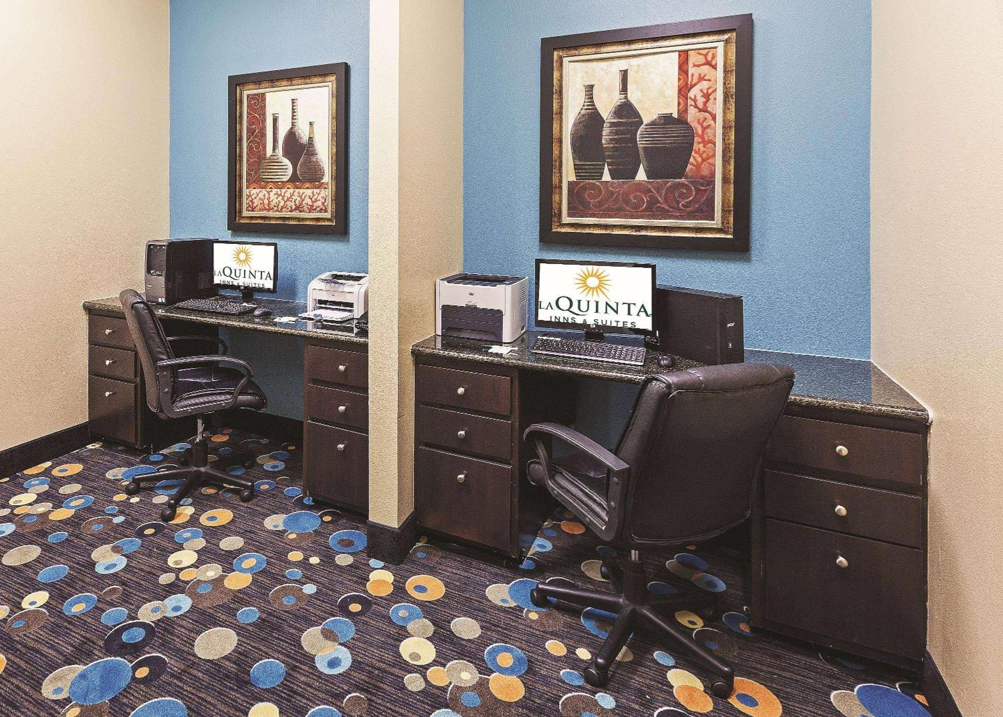La Quinta By Wyndham Houston Hobby Airport Hotel Exterior photo